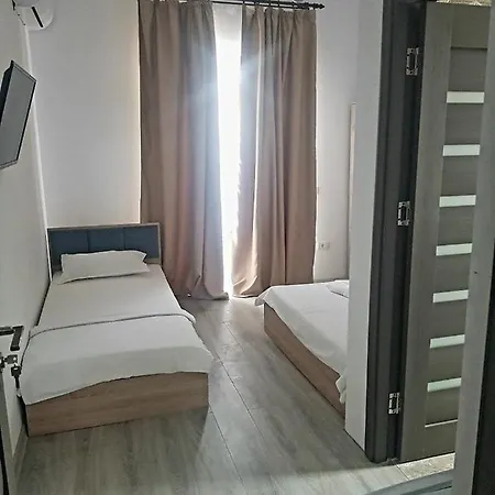 Ena Eni Boutique Pensión